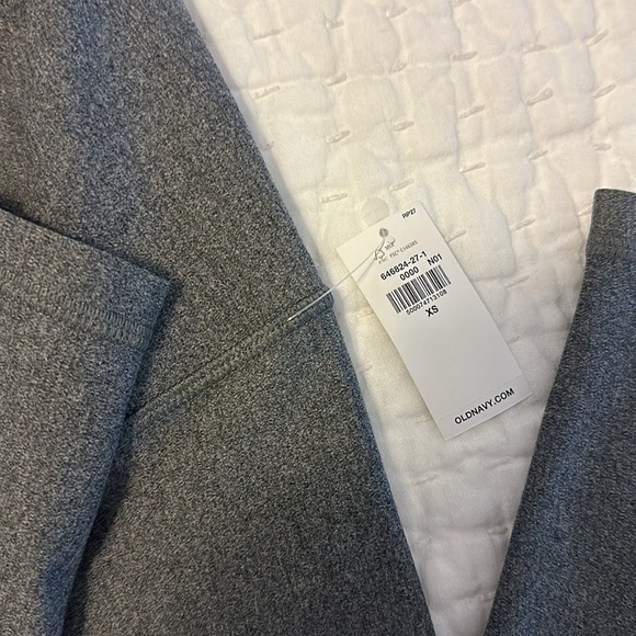 Old Navy Active powersoft Extra High-rise leggings - Picture 2 of 4